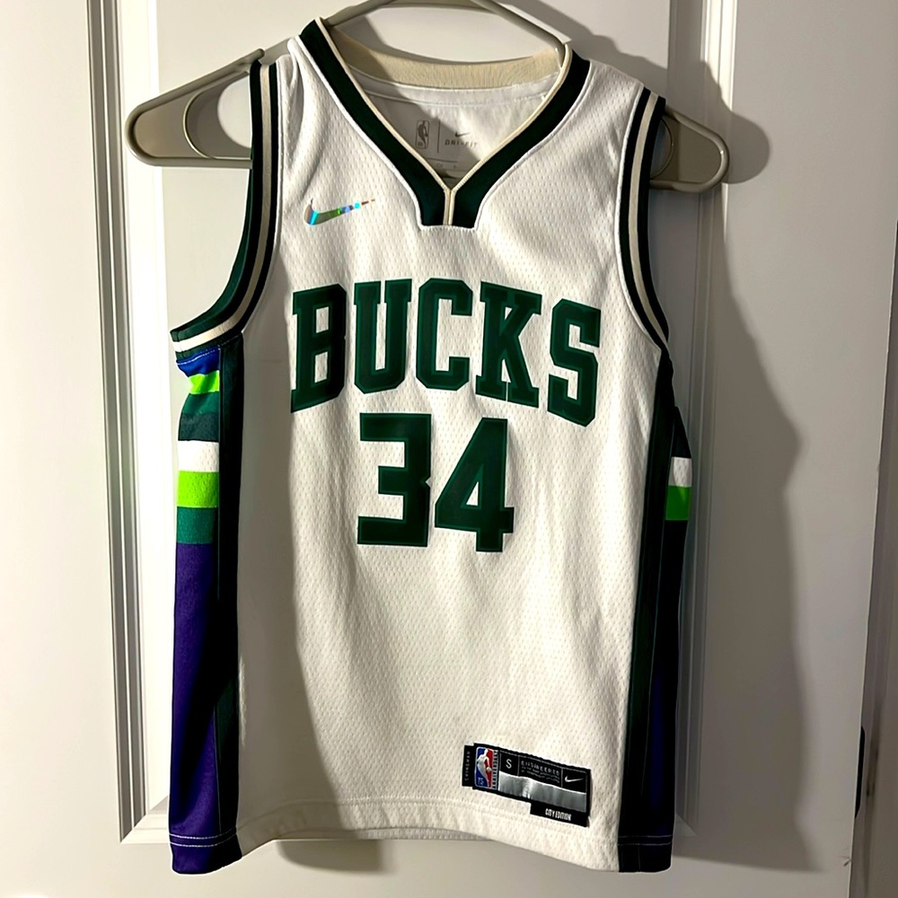 NBA Nike City Edition Giannis Bucks Jersey. Youth Small.